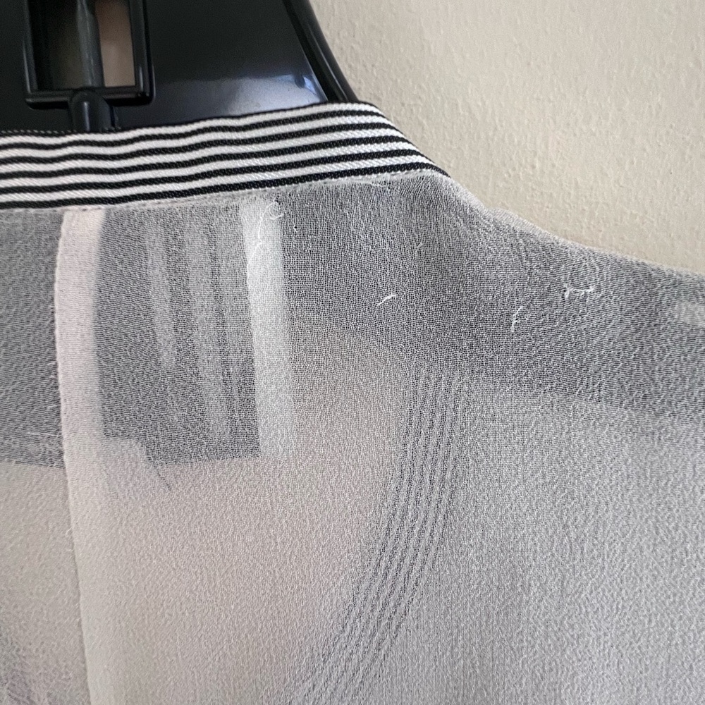 Pinstriped Gray/Ivory Sleeveless Top - Picture 5 of 7